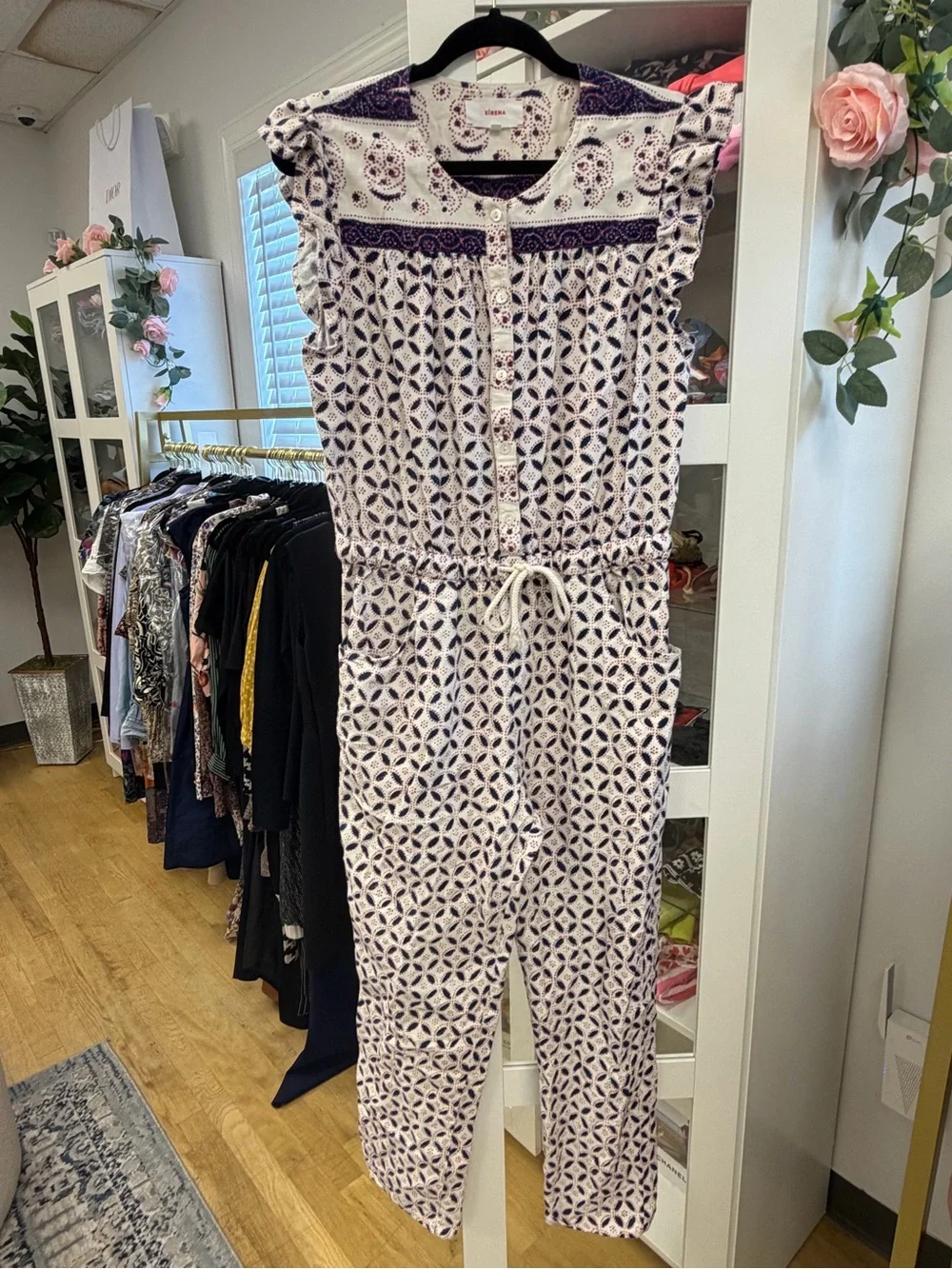 Xirena Liam Sand Castle Jumpsuit Sz M‎ Ruffle Drawstring Pockets EUC MSRP: $338